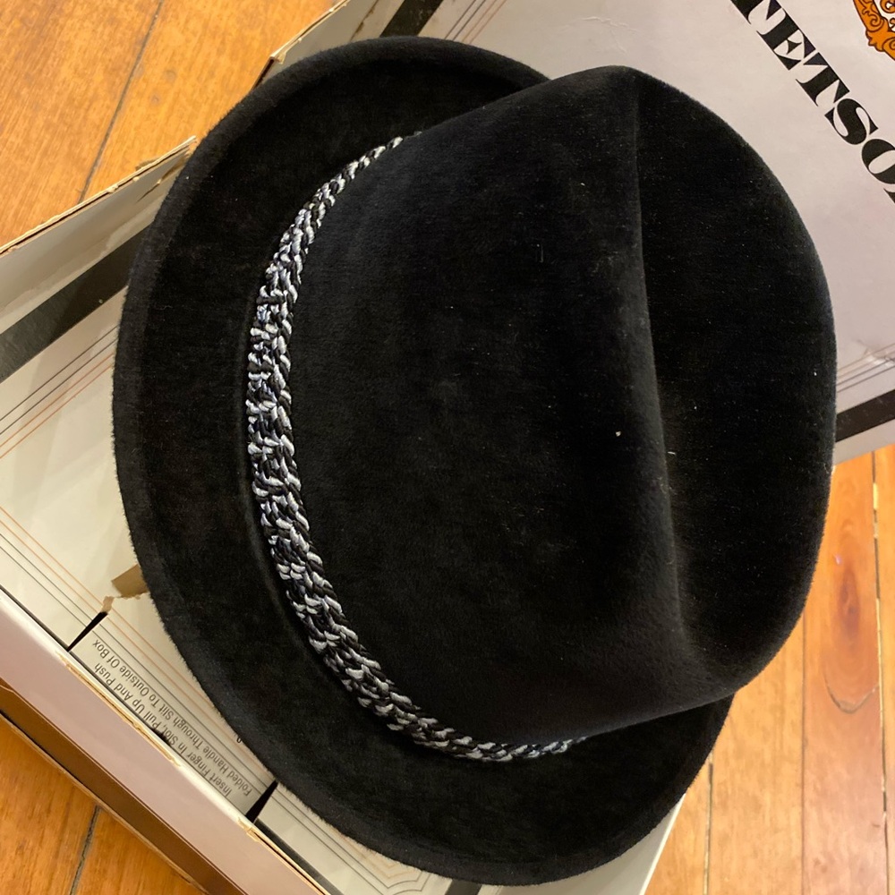 Stetson Black Hat with Blue Feather - Picture 7 of 7